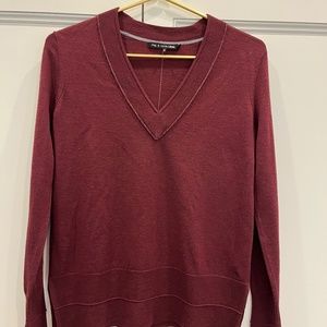 Rag and bone Merino Wool V-neck Sweater in Merlot color